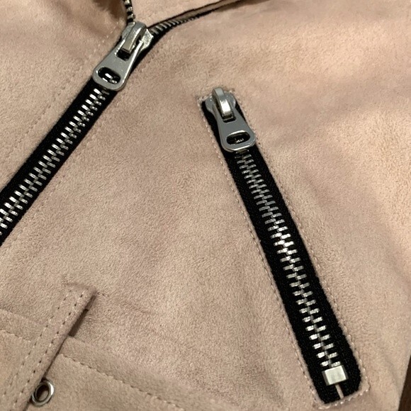 Saks Fifth Avenue Faux Pink Suede Moto Jacket. Size Small. EXCELLENT CONDITION! - Picture 4 of 7